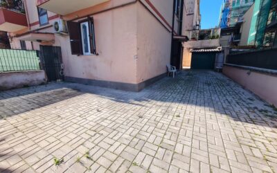 Roma appartamento con giardino